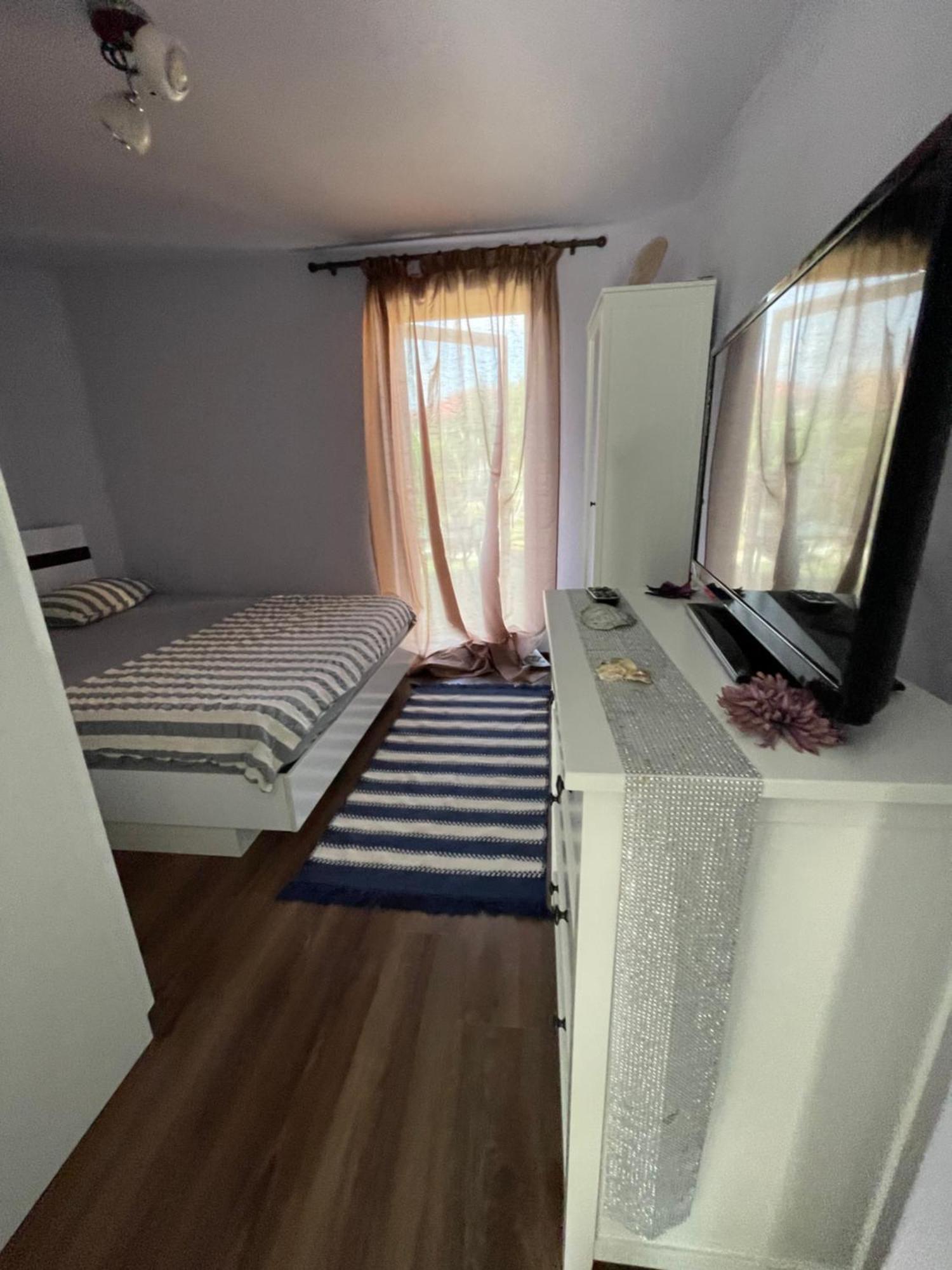 Appartement Garsoniera La Casa à Timişoara Extérieur photo